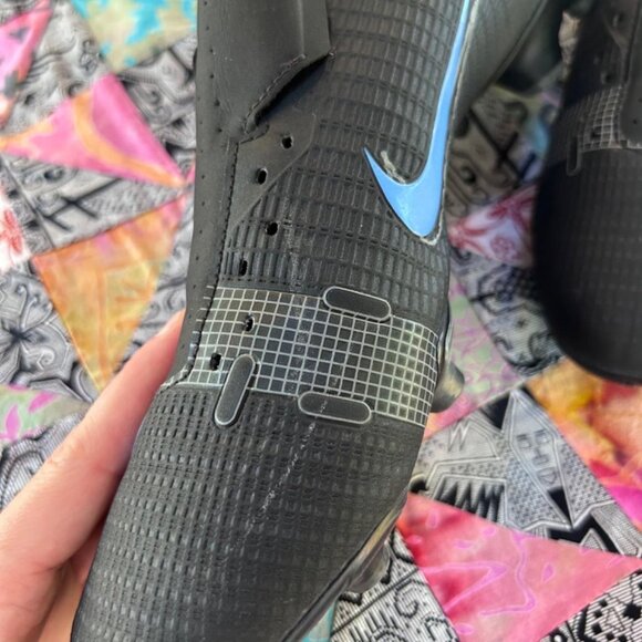 Nike Mercurial Vapor 14 Academy Mens Size 10.5 Running Soccer Cleats CU5691-004 - Picture 3 of 8